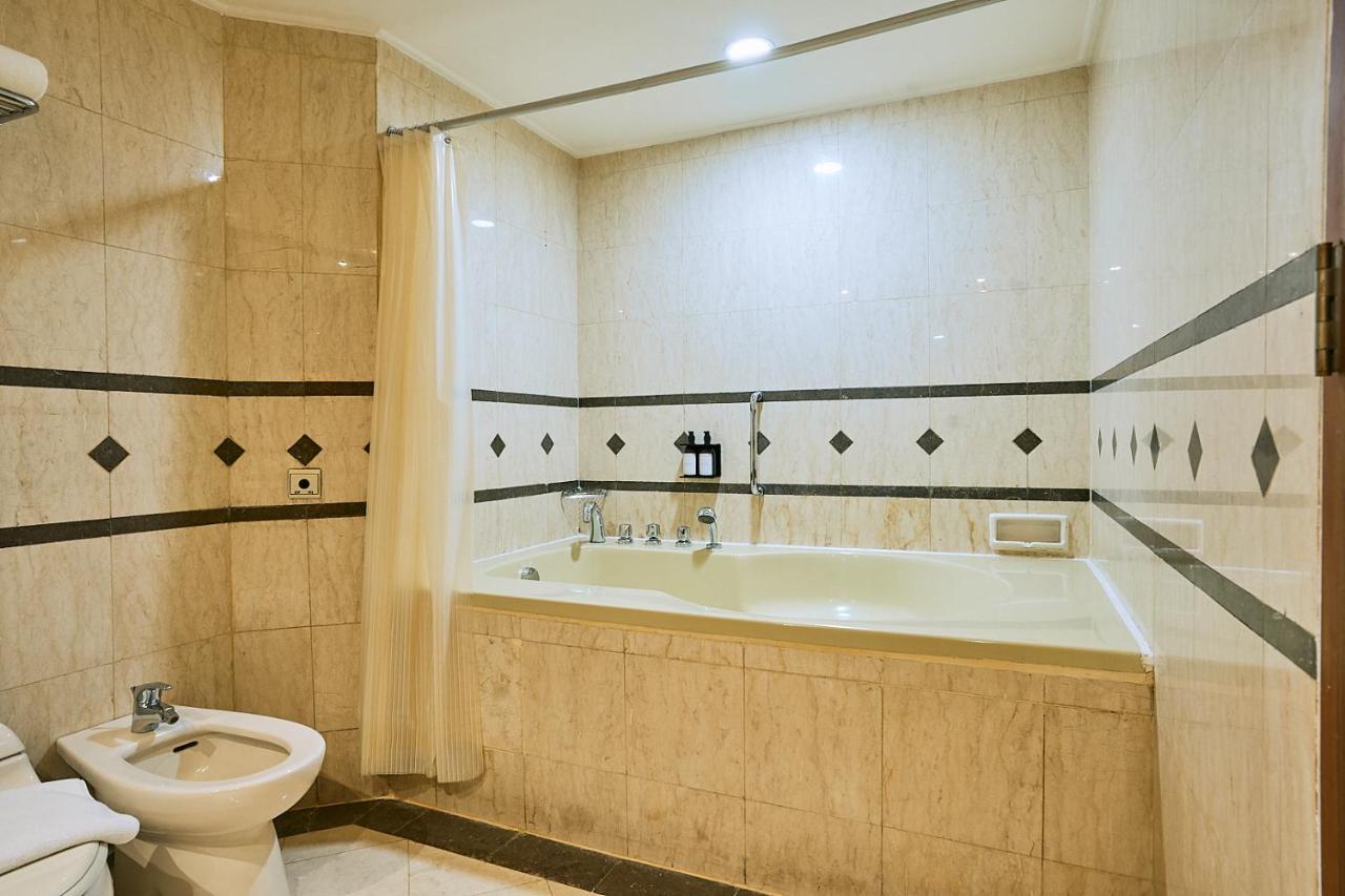 Horison Ultima Menteng ジャカルタ エクステリア 写真